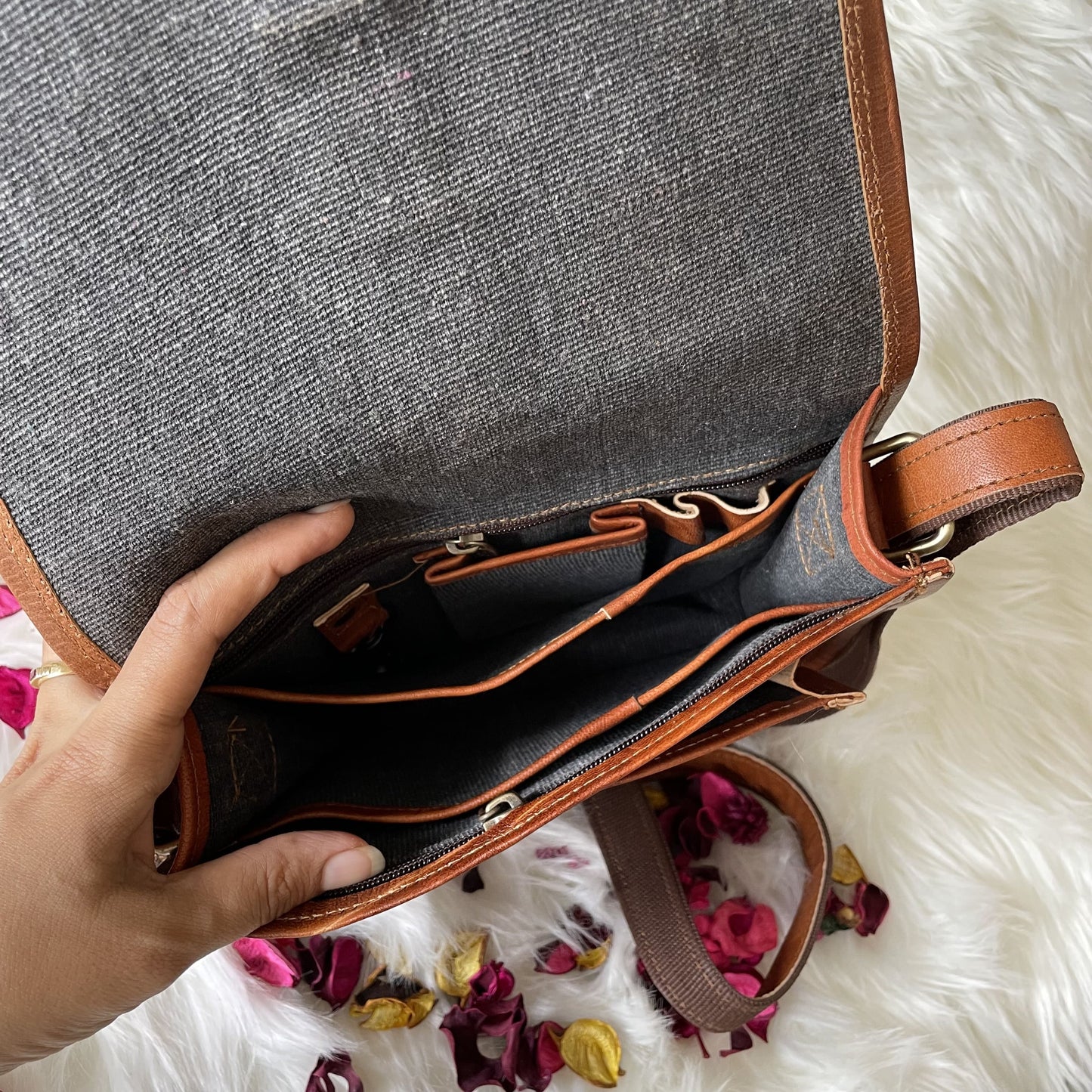 Leather Crossbody bag For Women