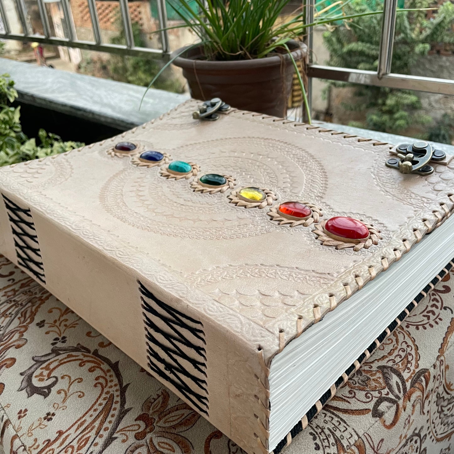 Handbound Leather Journal, Leather Notebook -600 Unlined- Lined Pages